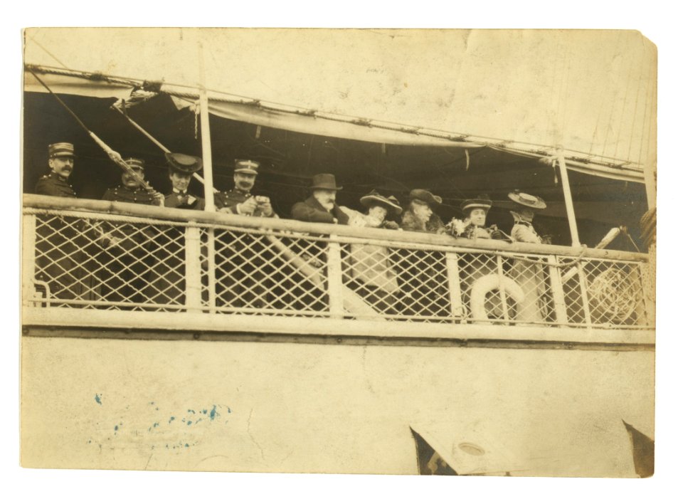 Departure of Baron de Rosen from Yokohama LCCN2005679340