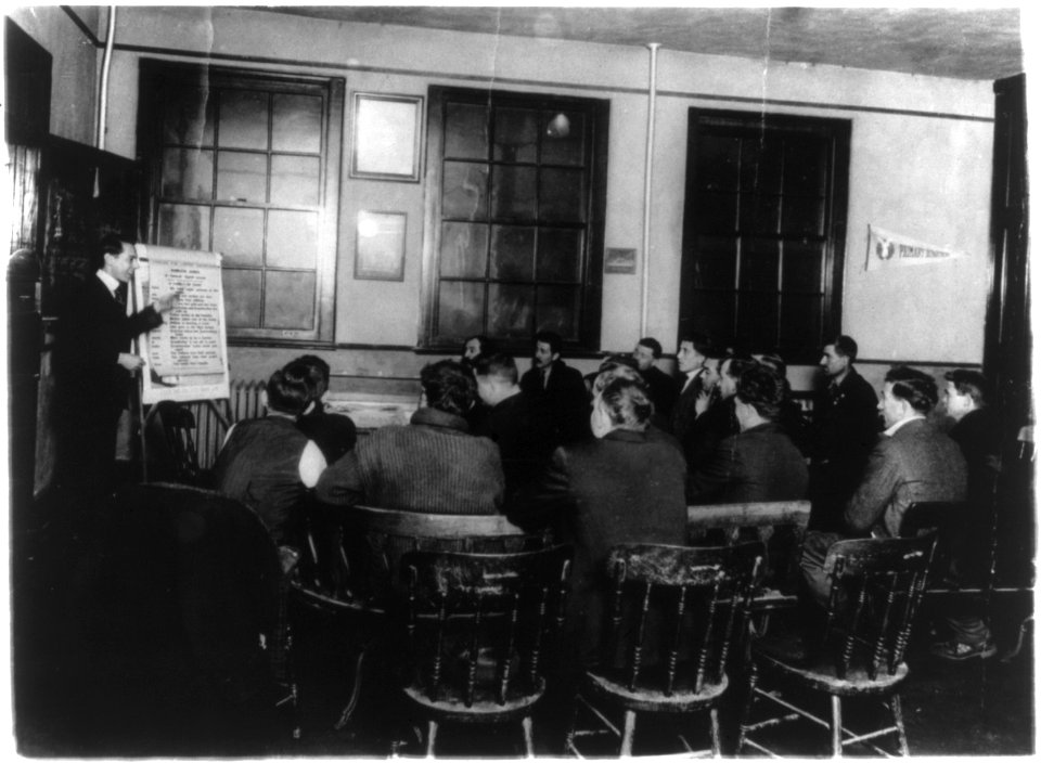 Department of Labor, training service. Italian class receiving instruction in English and citizenship, Newark, N.J. Y.M.C.A. LCCN93513665