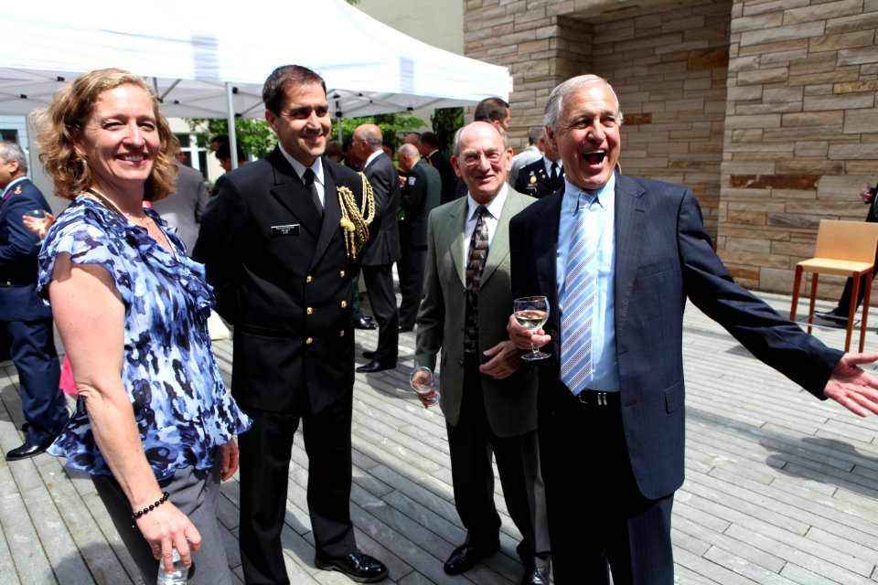 Departure of Defense Attache Broecker and Award Ceremony Oberst Finck IMG 3532 (19716339015)