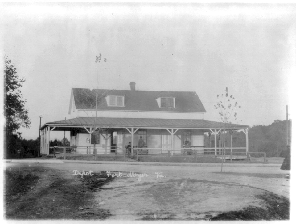 Depot, Fort Myer, Virginia LCCN2001706176