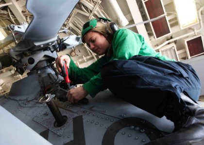 Deployment 150316-N-TP976-019