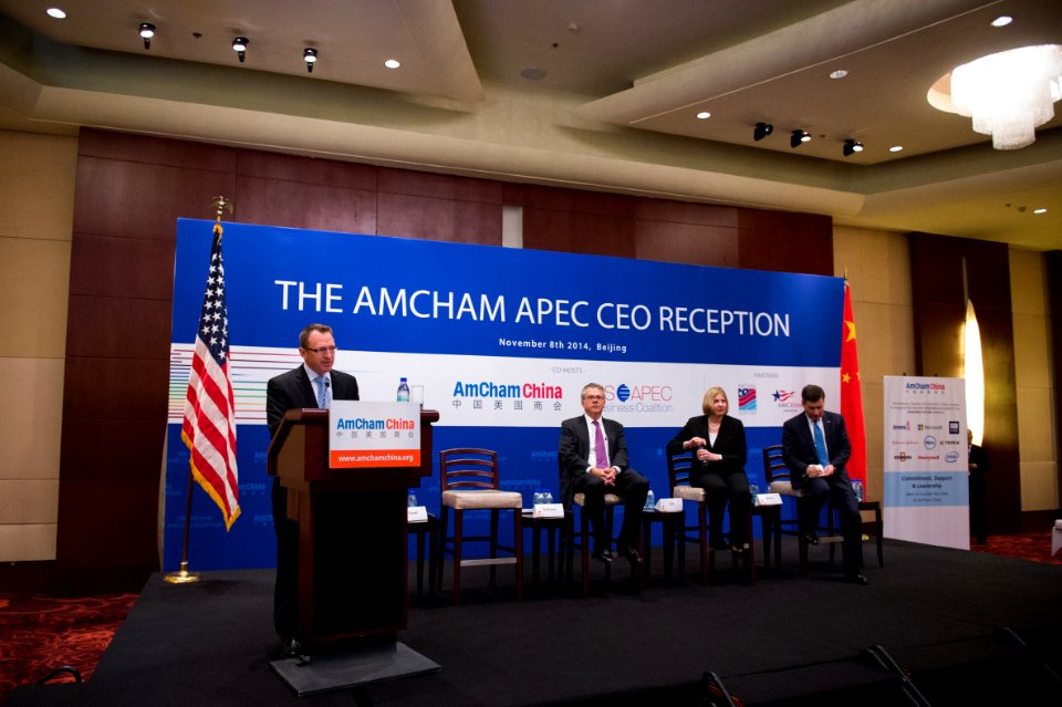 Deputy Commerce Secretary Andrews, USTDA Director Zak and Assistant Secretary Rivkin at the AmCham Recption in Beijing - Flickr - East Asia and Pacific Media Hub