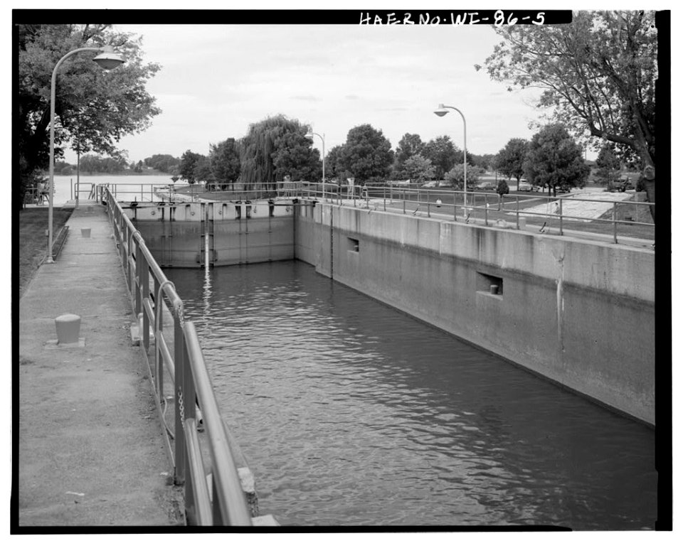 DePere Lock & Dam VIEW NORTHWEST, lower gate of lock