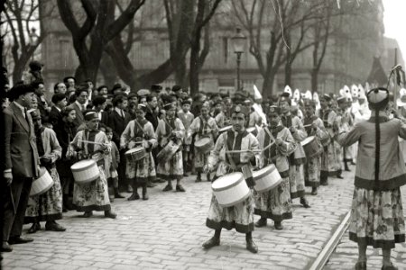Desfile de carnaval por las calles de San Sebastián (8 de 18) - Fondo Car-Kutxa Fototeka