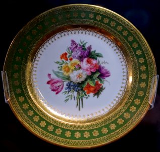 Dessert plate, Elysee service, decoration by Jacques-Nicolas Sinsson, gilding by Pierre Weydinger, Sevres Factory, 1809, hard-paste porcelain - Montreal Museum of Fine Arts - Montreal, Canada - DSC08741