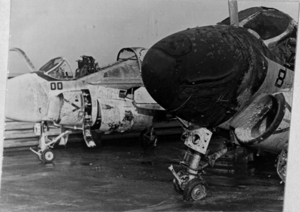 Destroyed Grumman A-6A Intruder of VMA(AW)-242 at Da Nang Air Base, Vietnam, 30 January 1968 (26389697)