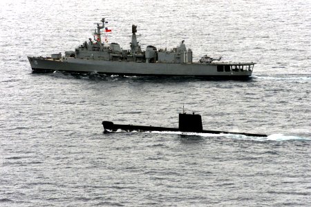 Destroyer Blanco Encalada (DLH 15) and submarine O'Brien (SS 22) 