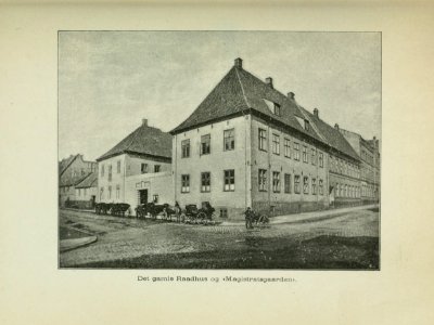 Det gamle Raadhus og «Magistratsgaarden» - Gamle Christiania-Billeder (1893) - 0105.1 photo