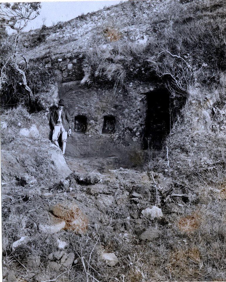 Det skulpterade berget vid Samaipata. Se även 71-35-7. Samaipata. Bolivia - SMVK - 0072.0076