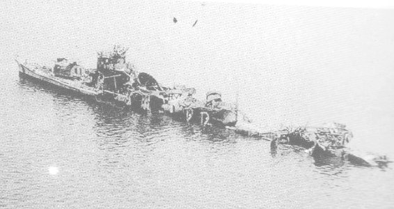 Destroyer Okinami settled in shallow waters in Manila Bay, February 1945