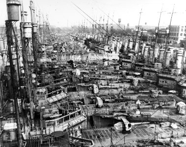 Destroyers mothballed at the Philadelphia Navy Yard in April 1923