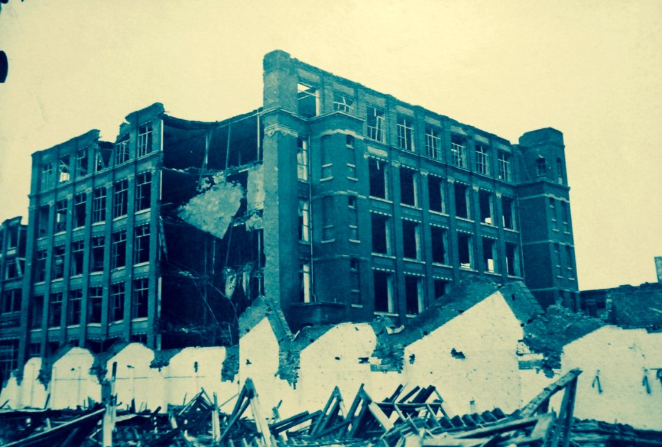 Destruction at Lille, France, WWI (30511720962)