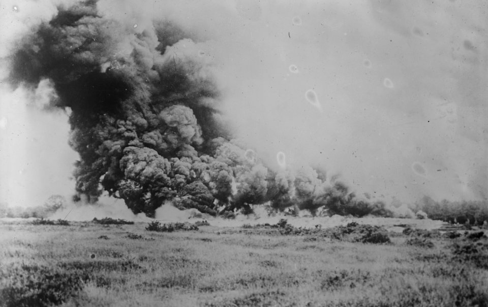 Detail, British liquid fire attack LCCN2014705288 (cropped)