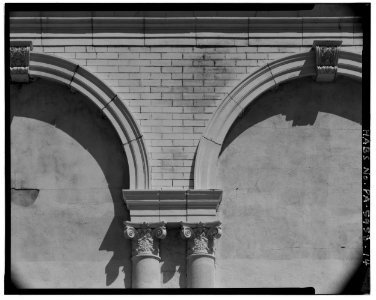 Detail; column and arch of south (front) elevation - North Philadelphia Station