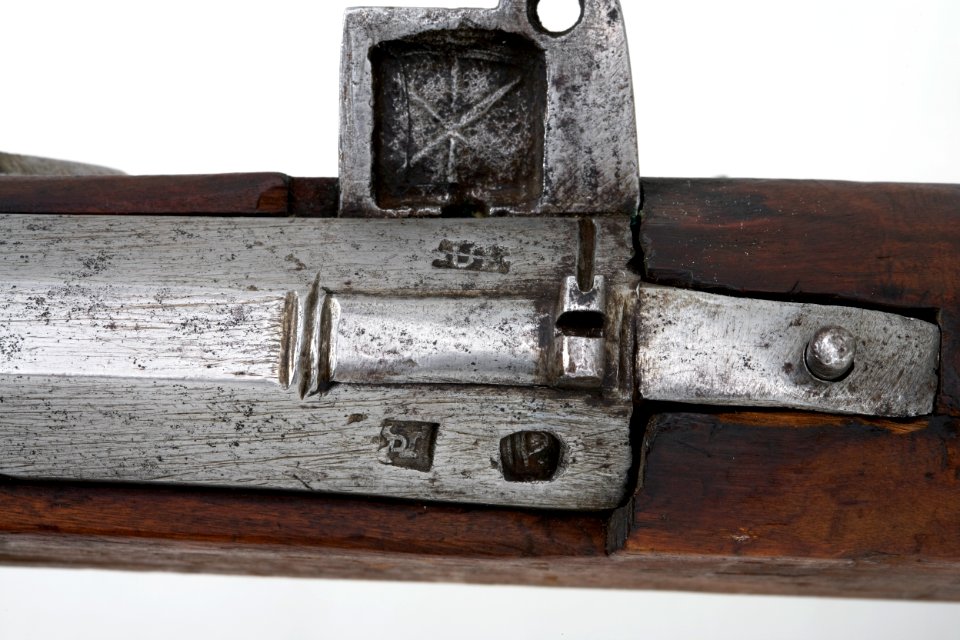 Detalj pipstämplar luntlåsmusköt - Livrustkammaren - 14933