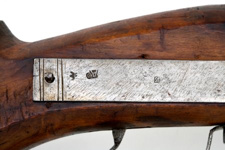 Detalj låsstämplar luntlåsmusköt - Livrustkammaren - 23496