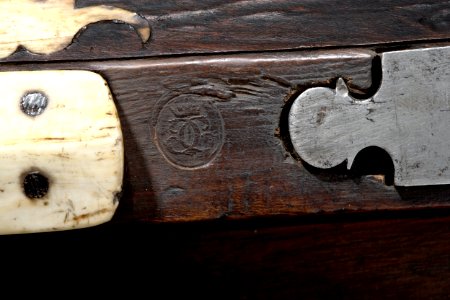 Detalj stämpel stock snapplåsbössa - Livrustkammaren - 74858