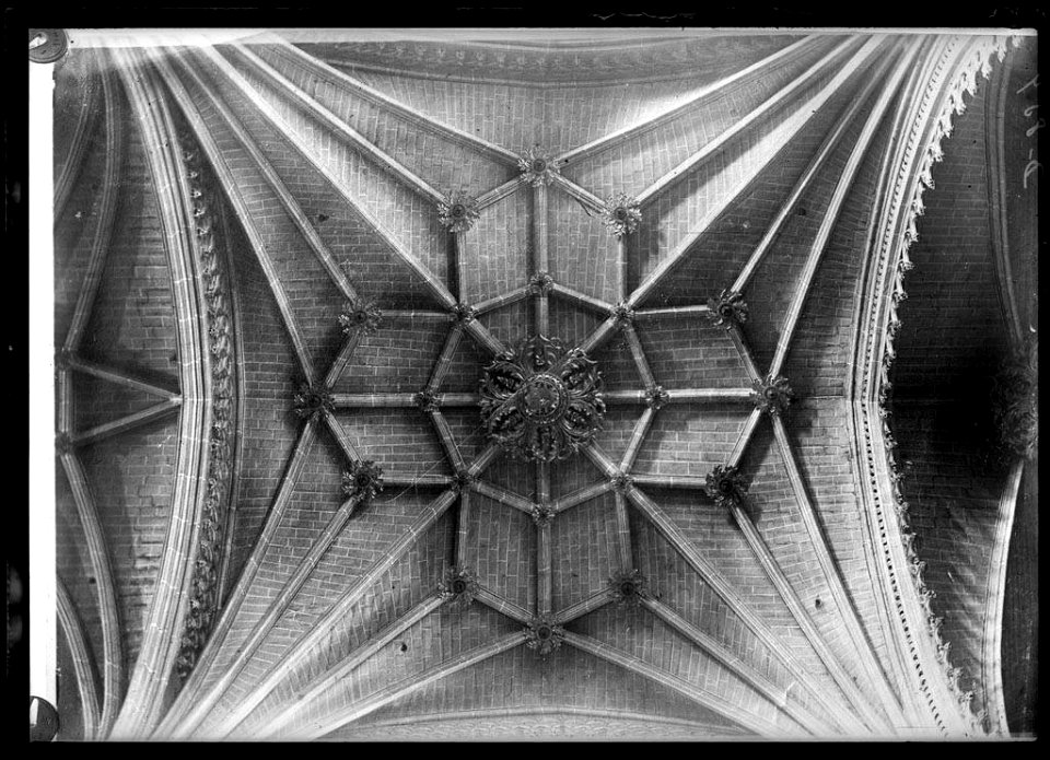 Detall de les voltes de la catedral d'Osca