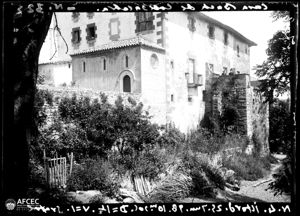 Detall del mas d'el Bac a la serra de Collsacabra