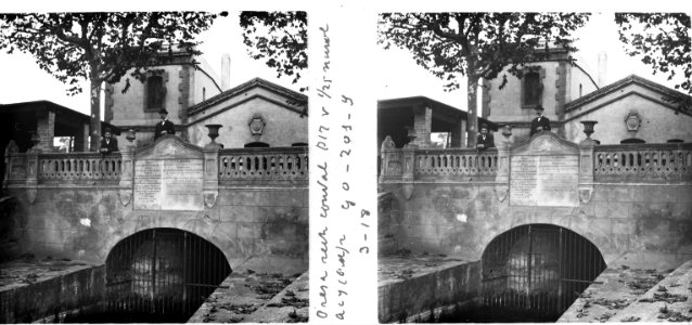 Detall del canal de regatge