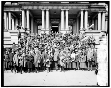 Detroit group LOC hec.13593