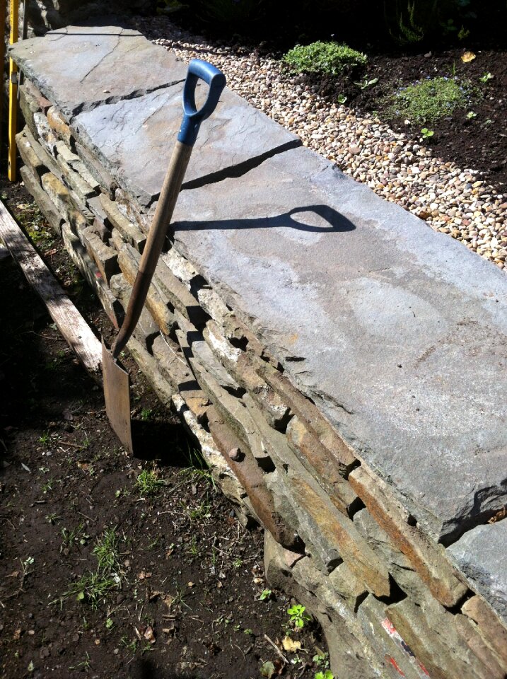 Garden wall digging