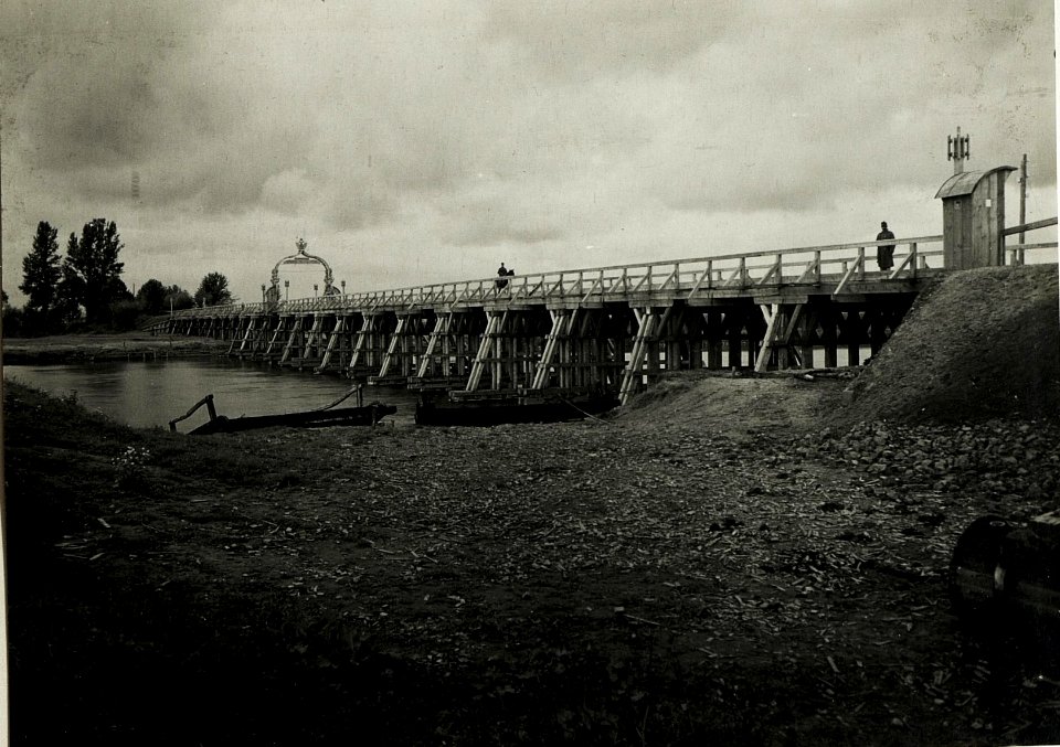 Dnjesterbrücke bei Martynow Stary. (BildID 15434107)