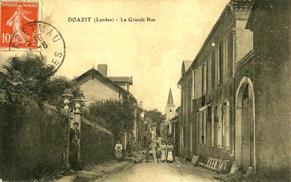 Doazit (Landes) - Grande rue 1