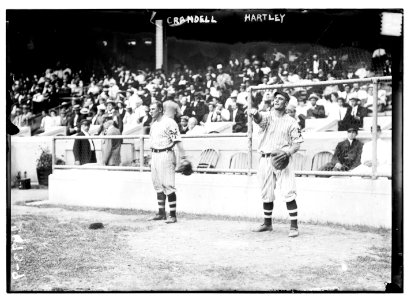 Doc Crandall (left) & Grover Hartley (right) at Polo Grounds, NY, New York Giants, NL (baseball) LCCN2014691355