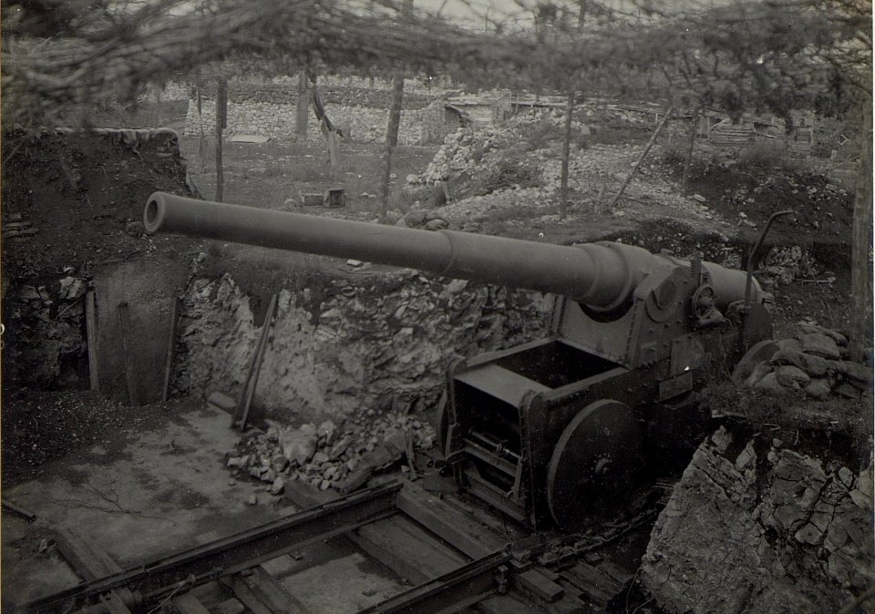 Doberdo-Plateau. Itl.20.5cm Schiffsgeschütz. (Ende April 1918.) (BildID 15664719)