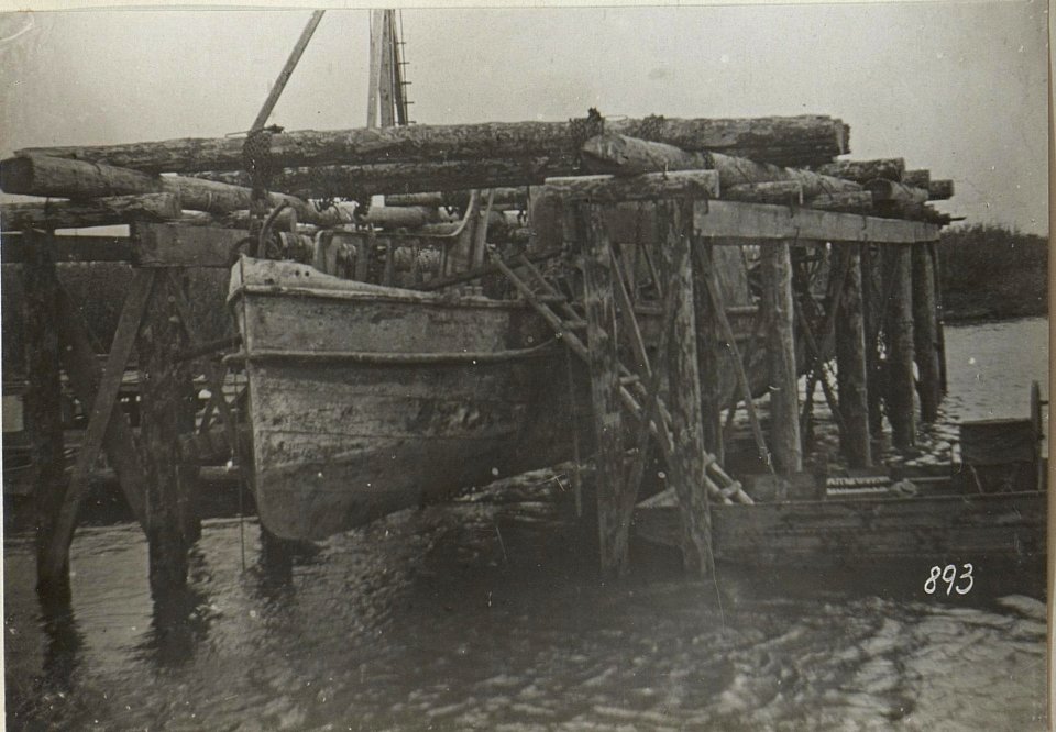 Dock- und Hebeanlagen in Ostgalizien, möglicherweise nahe Kowel (BildID 15682560)