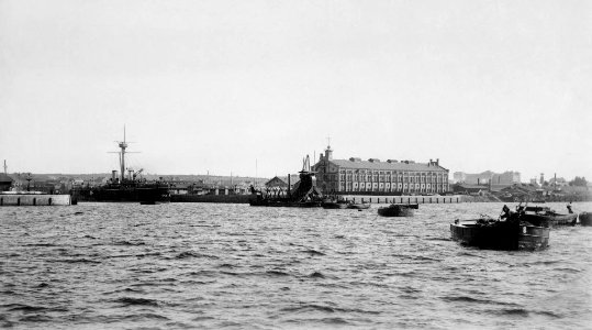 Dockeinfahrt der Kaiserlichen Werft (Kiel 44.680)