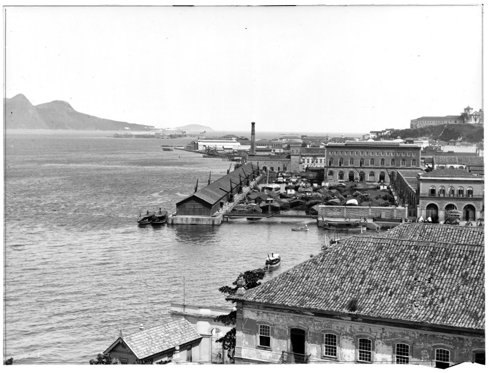 Docas da Alfândega e Mercado da Praia do Peixe