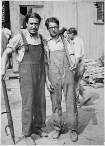 Doctor Stephen S. Wise, Rabbi of the Free Synagogue, Has Become a Laborer in the Shipbuilding Yards of the Luder Marine Construction Company, at Stanford, Connecticut (3904009244)