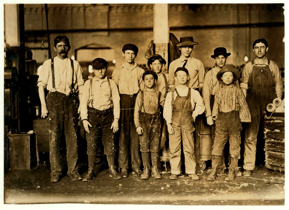 Doffer boys in Bibb Mill No. 1, Macon, Ga. LOC cph.3b24596