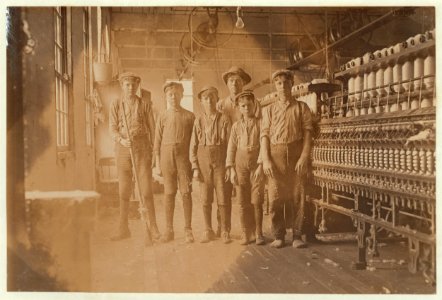 Doffer boys in Globe Cotton Mill, Augusta, Ga. LOC nclc.01587