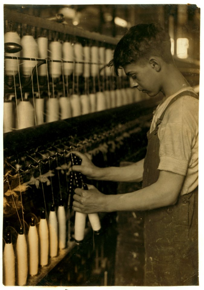 Doffer in American Linen Co. See 4159. LOC cph.3c27321