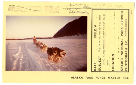 Dog team driven by Ray Bane (NPS) along Koyukuk River at 55 degrees below zero (33417689642)