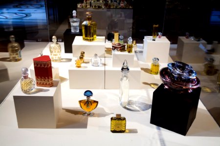 Dokumentation av utställningen passion för parfym - Hallwylska museet - 86370 photo