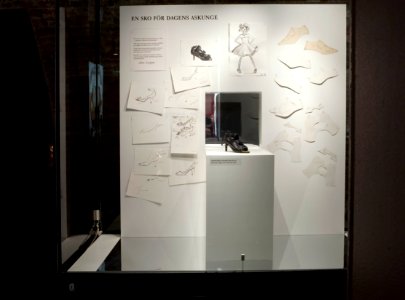 Dokumentation, utställning, Skor ger mer, år 2007 - Livrustkammaren - 16485