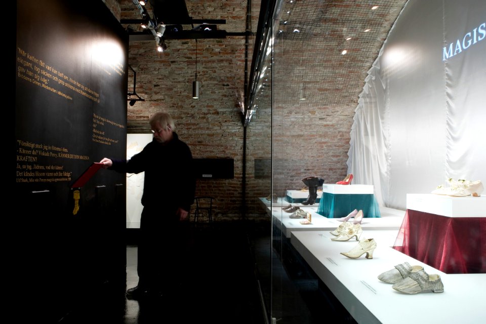Dokumentation, utställning, Skor ger mer, år 2007 - Livrustkammaren - 76411