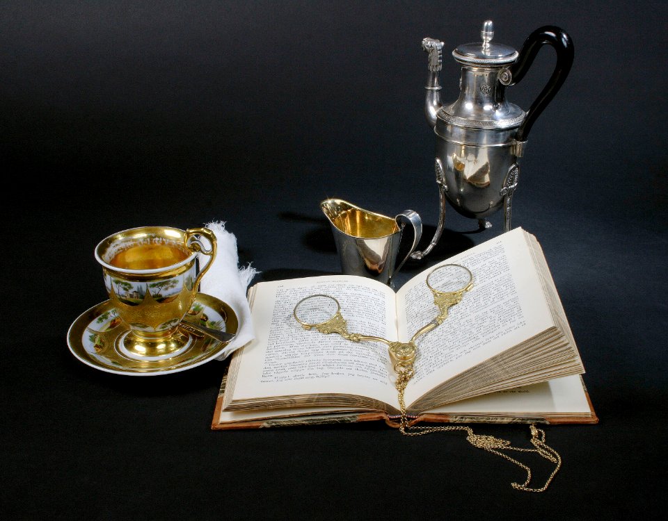 Dokumentation, utställningen Silver och smycken till vardag och fest år 2006 - Hallwylska museet - 85816