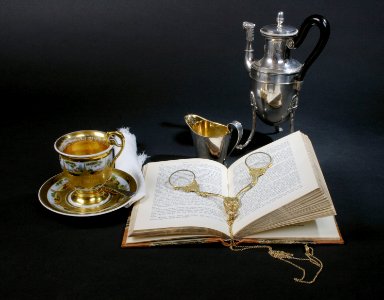 Dokumentation, utställningen Silver och smycken till vardag och fest år 2006 - Hallwylska museet - 85816