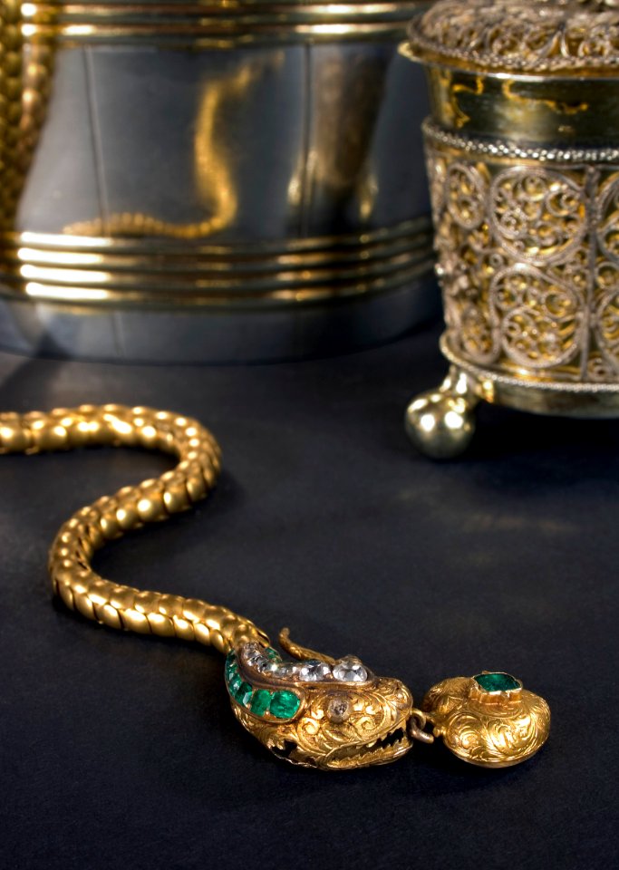Dokumentation, utställningen Silver och smycken till vardag och fest år 2006 - Hallwylska museet - 85810