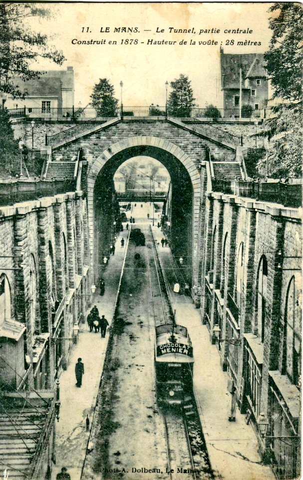 DOLBEAU 11 - LE MANS - Le Tunnel, parie centrale - Construit en 1878 - Hauteur de la voute 28 m