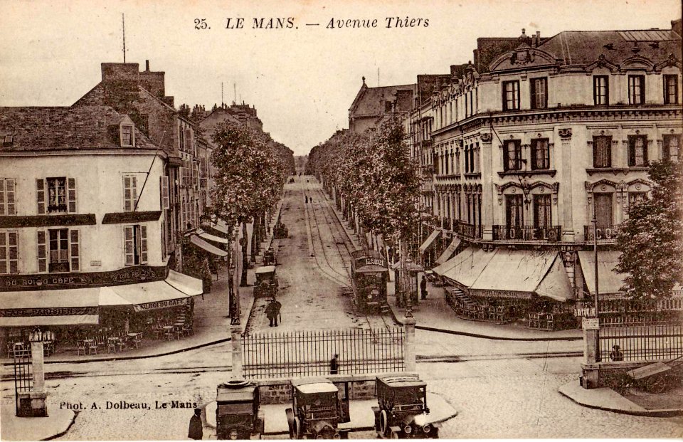 DOLBEAU 25 - LE MANS - Avenue Thiers