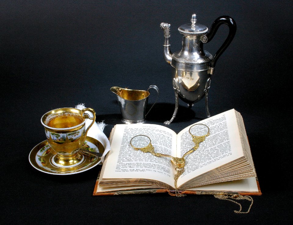 Dokumentation, utställningen Silver och smycken till vardag och fest år 2006 - Hallwylska museet - 85817