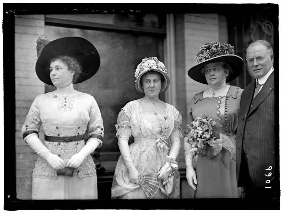 DOLLY MADISON BREAKFAST. MRS. H.D. CLAYTON; MRS. BEDELL PARKER; MRS. W.J. BRYAN; NORMAN MACK LCCN2016863657