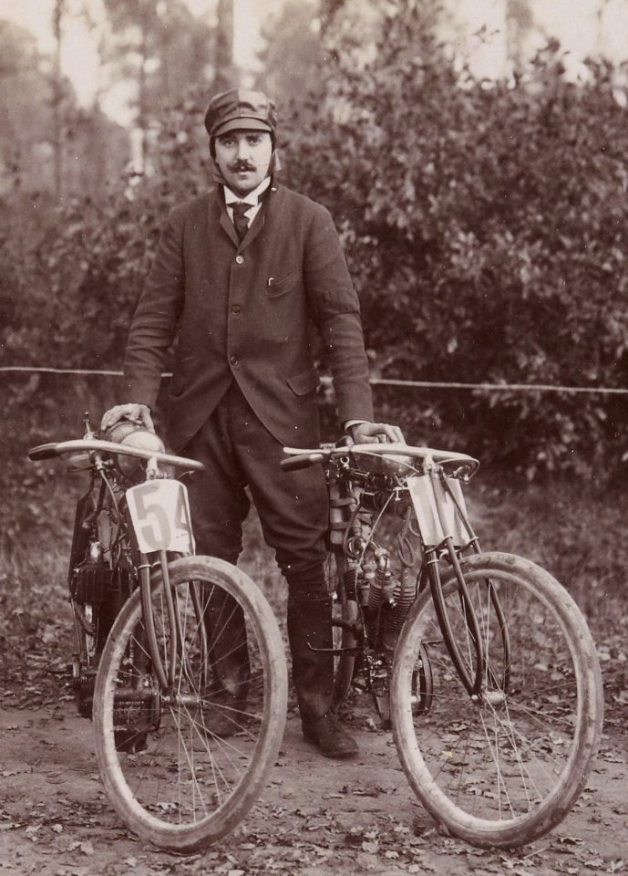 Dominique Lamberjack vainqueur du kilomètres de Dourdan en novembre 1903 (Griffon)