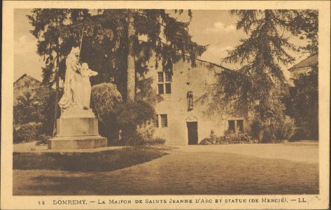 Domrémy, La Maison de Sainte Jeanne d'Arc et statue (de Mercié) CP 3335 PR photo